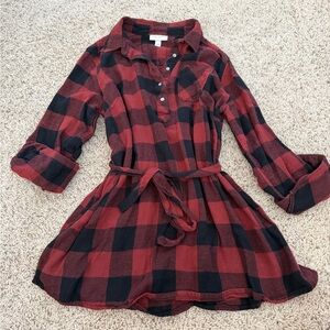 Liz Lange Red and Black Checkered Tunic